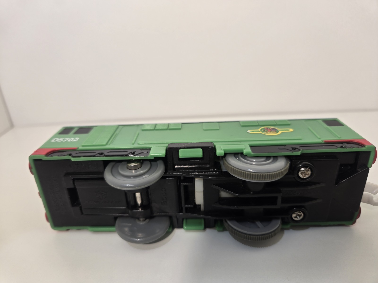 Thomas & Friends Diesel D5702 Motorized Train Engine Green Railway Non Working