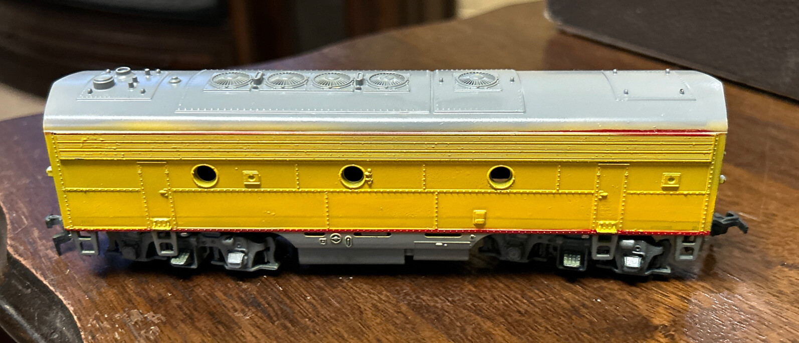 ATHEARN HO SCALE DETAILED UNION PACIFIC F-7 ‘B’ UNIT, DUMMY, CLEAN