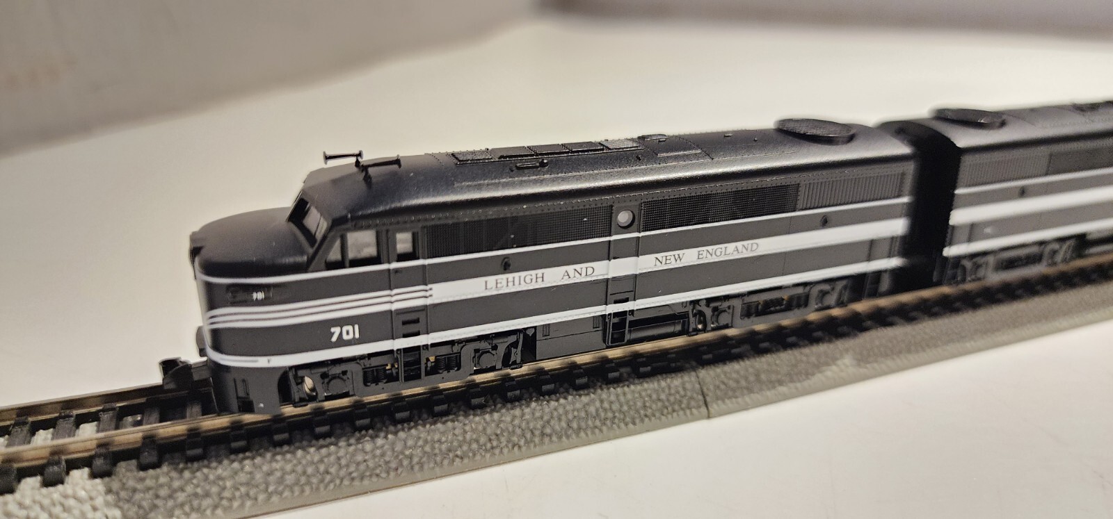 Life-Like N Scale F1 A&B Diesel Set Lehigh & New England #701