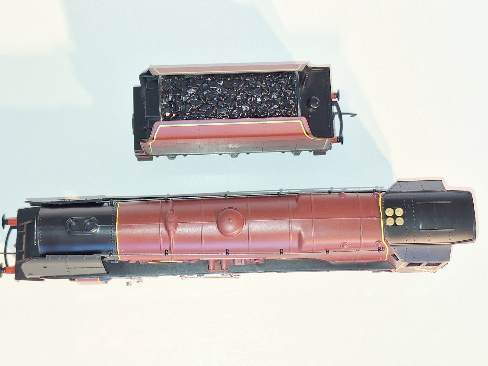 Hornby R134 BR Duchess Of Norfolk. New Old Stock. Mint Cond. Boxed. 2 Rail DC.OO