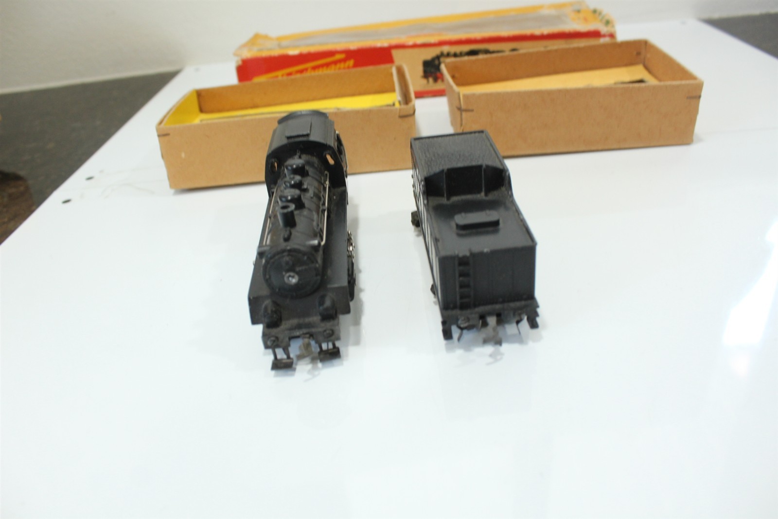 Vintage Fleischmann HO Locomotive & Tender Engine 1350 Parts Repair As Is