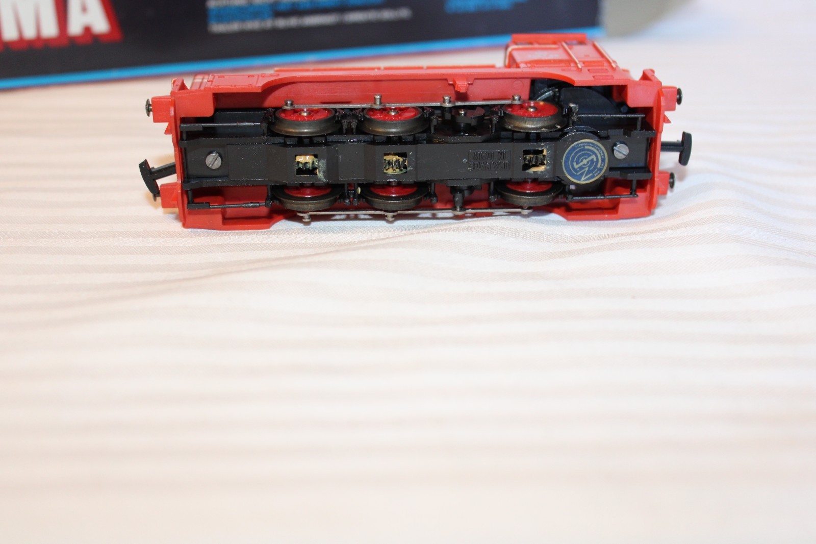 Lima 20 8148L HO gauge ÖBB 2067 series Diesel locomotive, Orange, Austrian RR