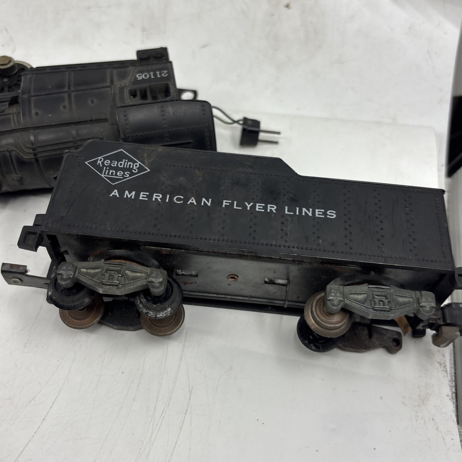 American Flyer S Ga. 21105 4-4-2 Locomotive & Reading Lines Tender Runs