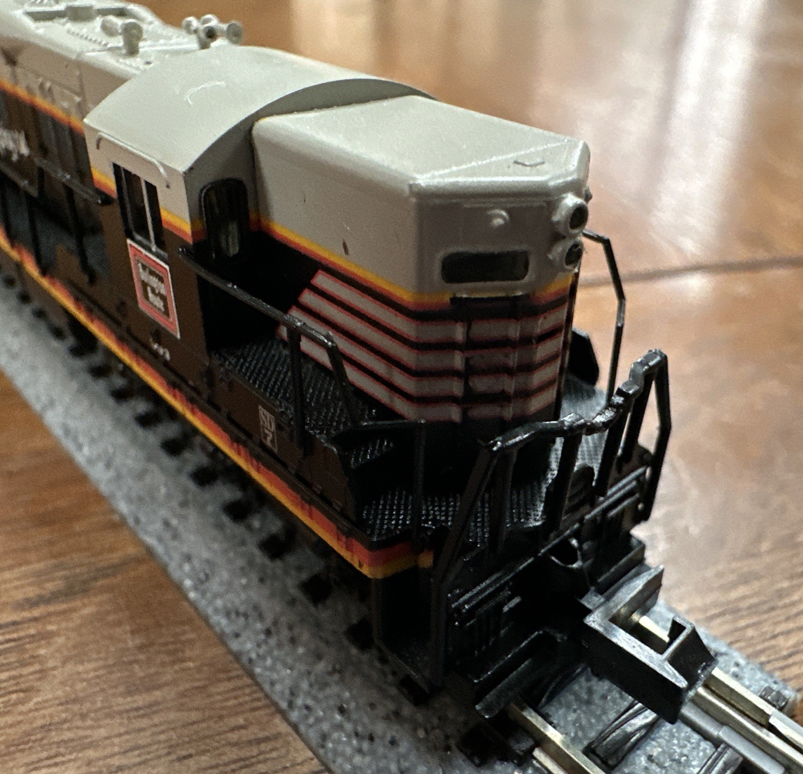 Life-Like N Scale Loco #7722 EMD SD-7 Burlington CB&Q #303 NOS NY