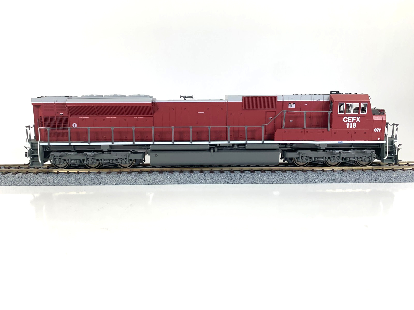 HO Kato 37-6360 CEFX CIT Railroad #118 SD90/43MAC Diesel- DCC