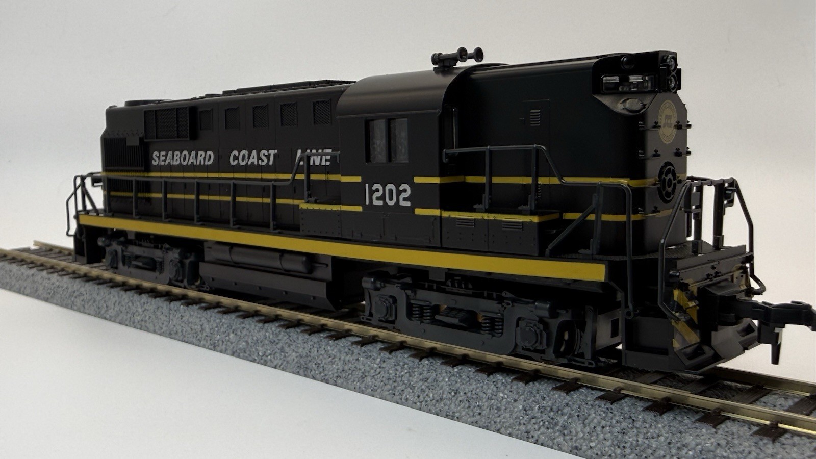 HO Atlas Seaboard Coast Line RS11 1202 Kato Drive Boxed Tested