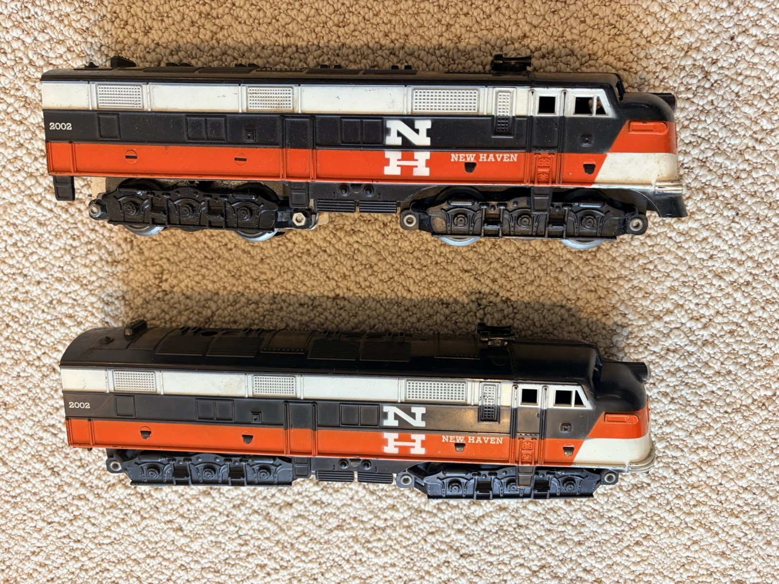 Vintage O Gauge New Haven NH F Unit A-B Diesel Locomotive Set #2002 Untested