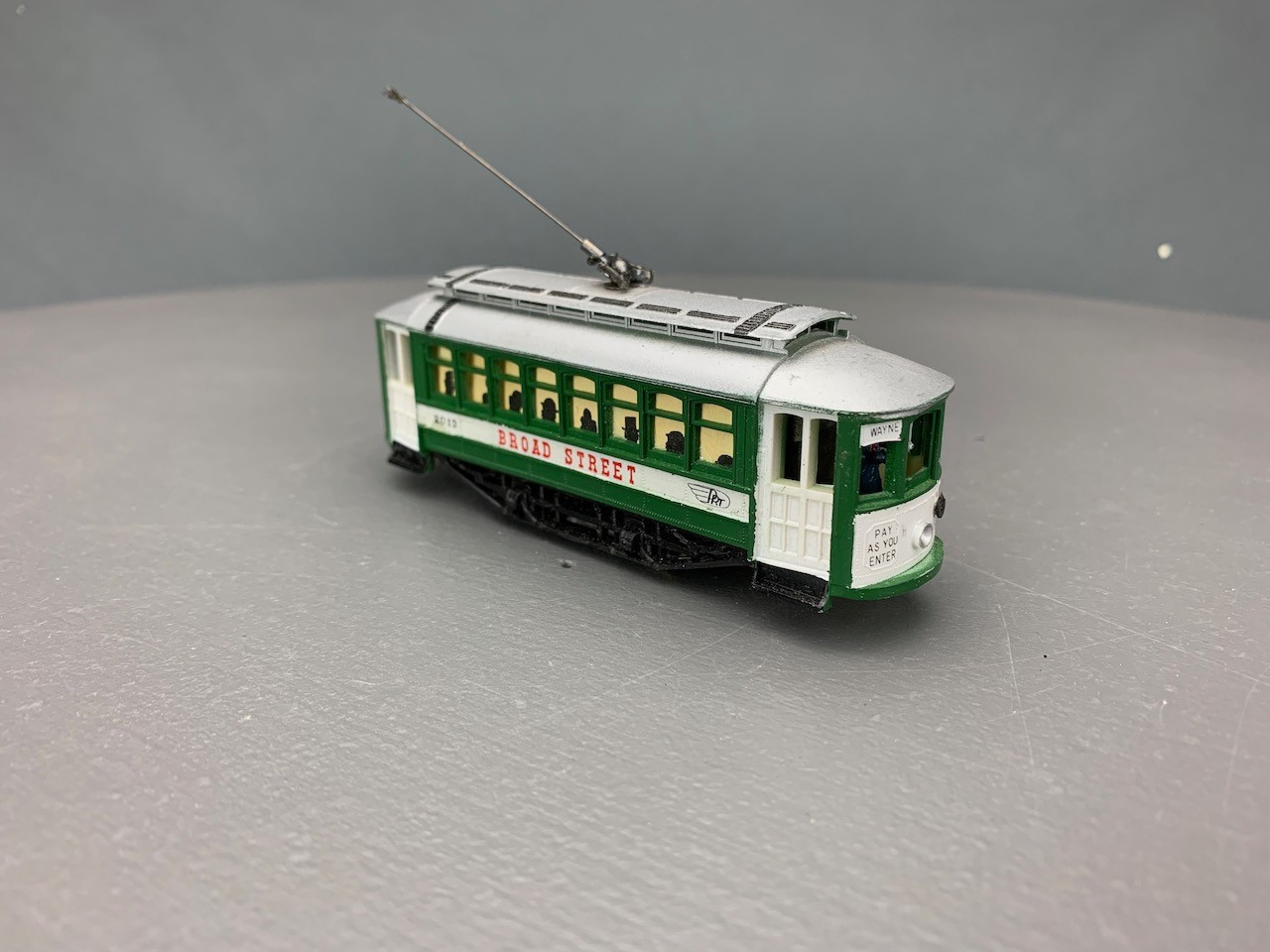 HO Brill Streetcar Philadelphia Rapid Transit – Broad Street #2013 HO0511