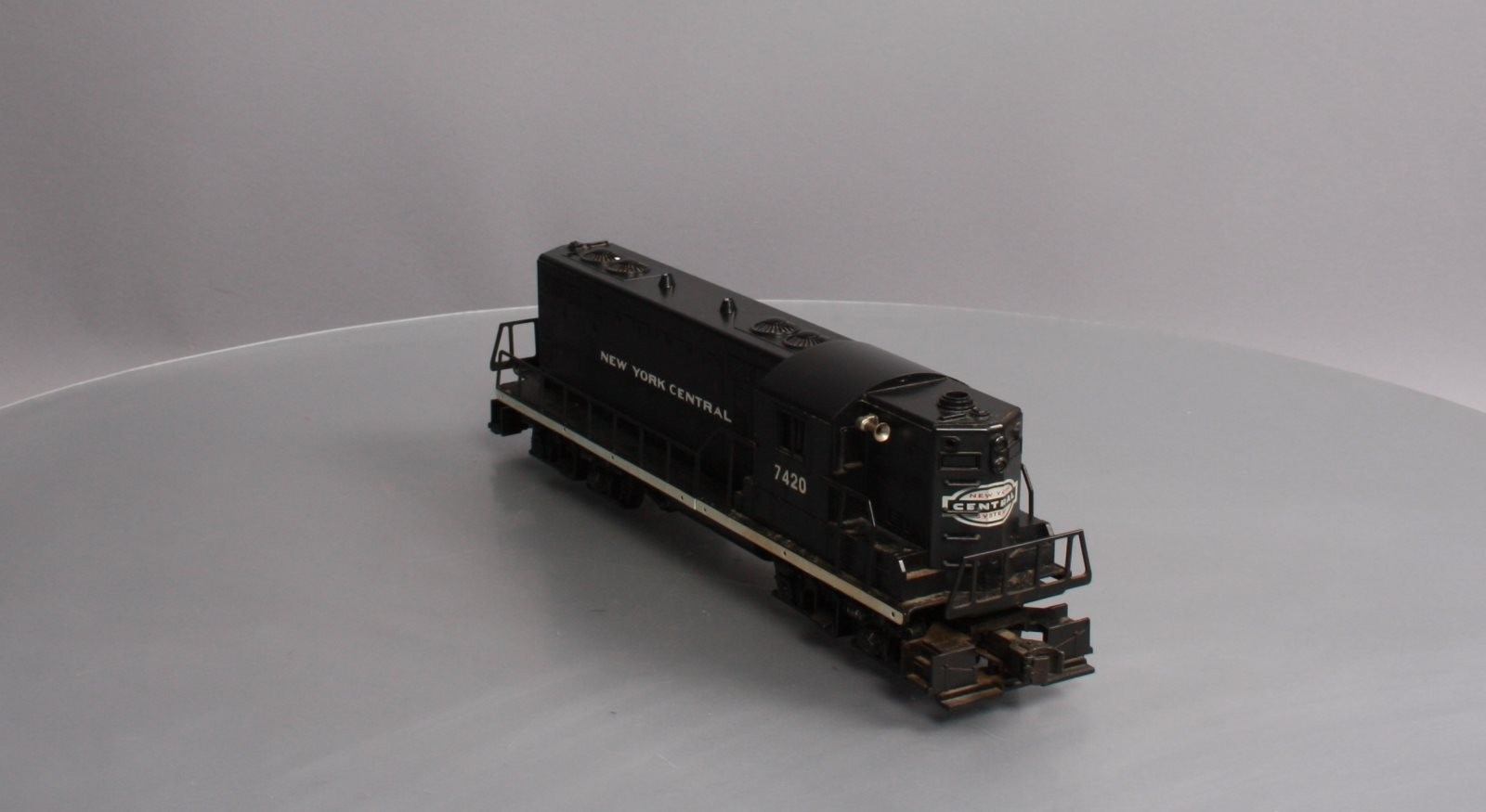 Lionel 6-18513 O Gauge New York Central GP-7 Diesel Locomotive #7420 NIB