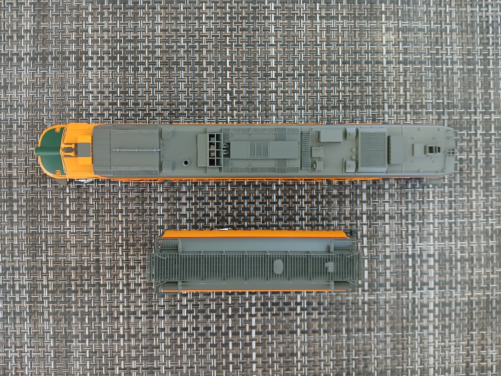 Modern HO scale Athearn Union Pacific #65 Veranda Gas Turbine Locomotive