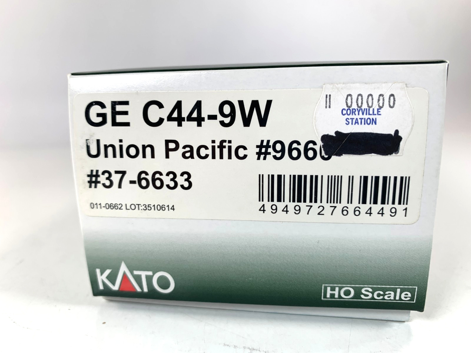 HO Kato 37-6633 Union Pacific #9660 GE C44-9W Diesel – DC only