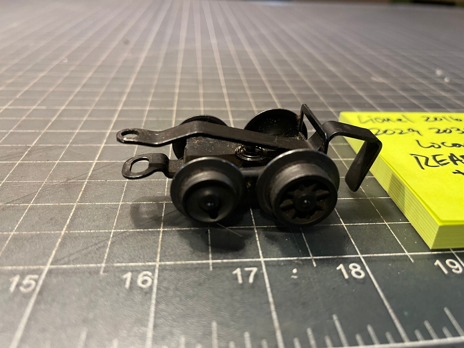 Lionel Train 2016 2018 2035 2037 Locomotive 4 WHEEL TRAILING TRUCK PART LOT C