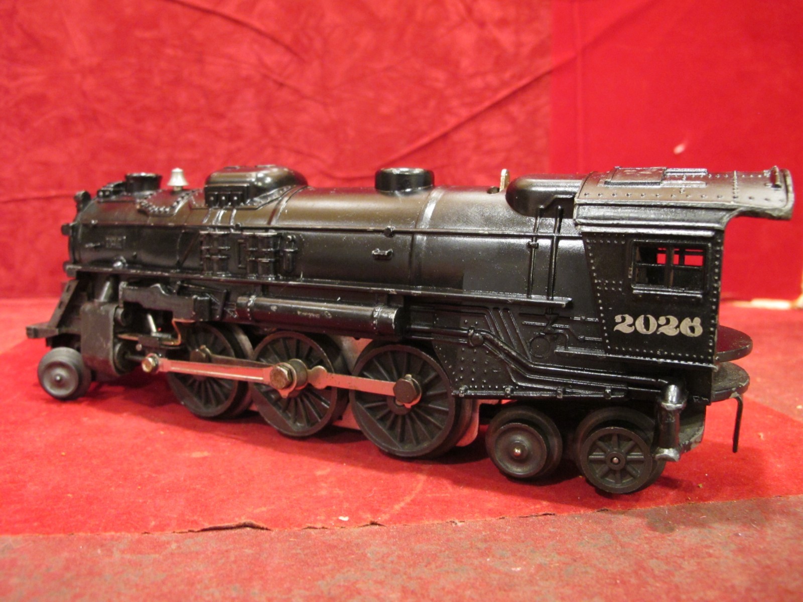 Lionel Vintage Postwar No. 2026 2-6-4 Locomotive~runs smokeS