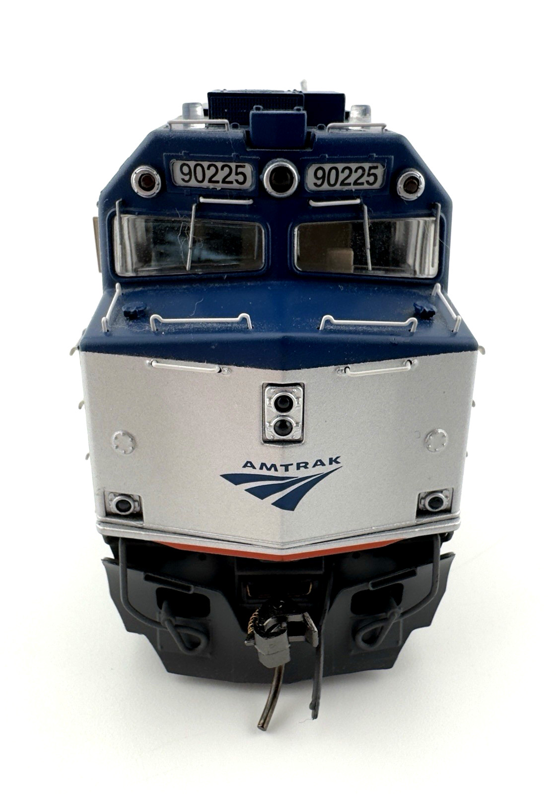 Rapido 81518 HO Scale Amtrak F40/NPCU Phase V Locomotive Road #90225 *DCC/Sound*
