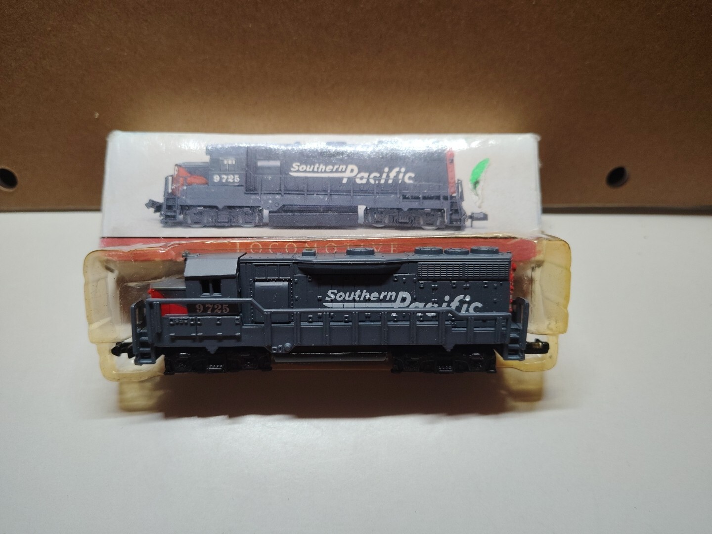 Southern Pacific 9725 Locomotive Train No. 418 High Speed Toy