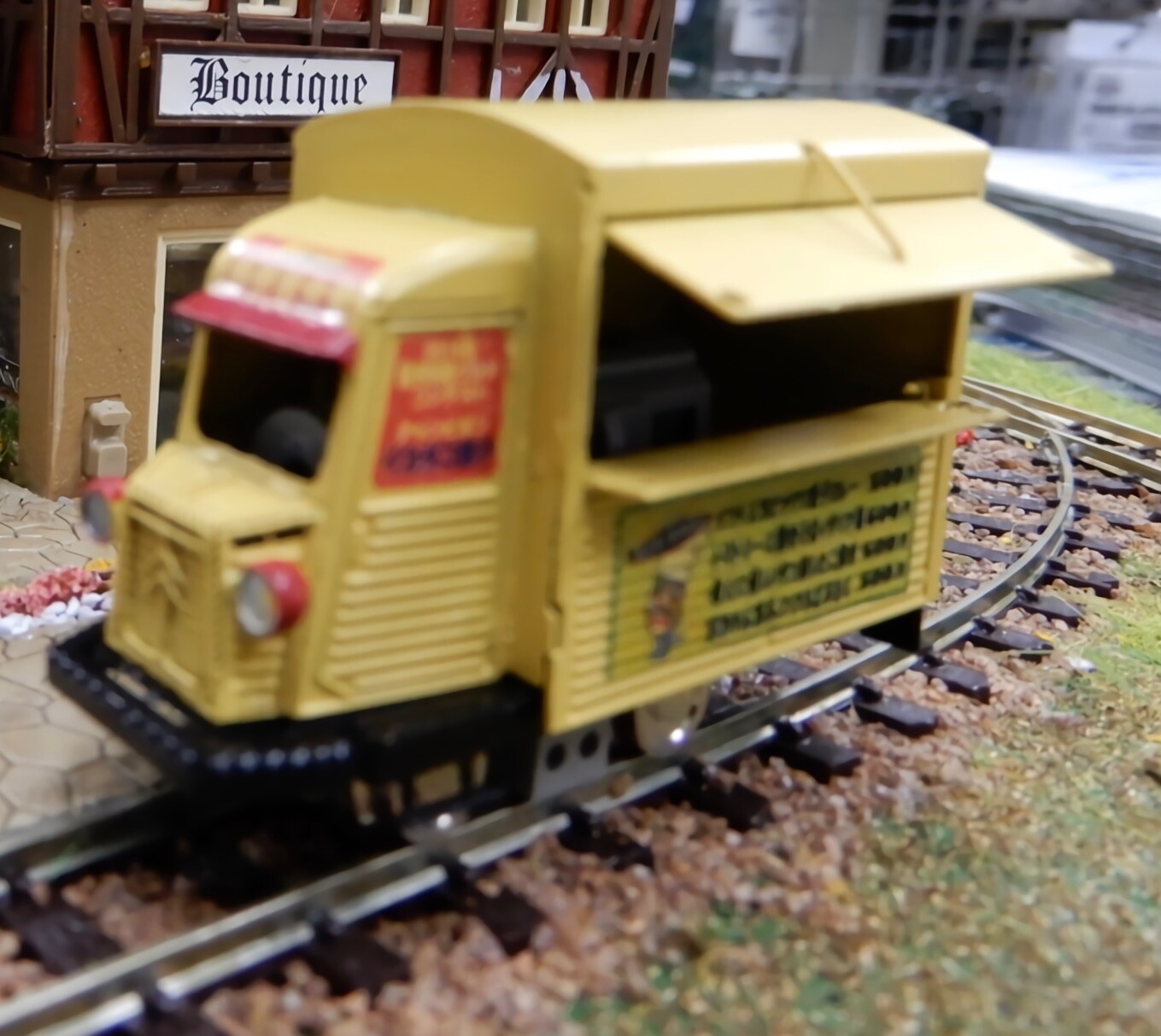 HOn30/HOe/HOn2-1/2 Citroen Narrow Gauge Food Truck Kit H0e Locomotive Railcar PH