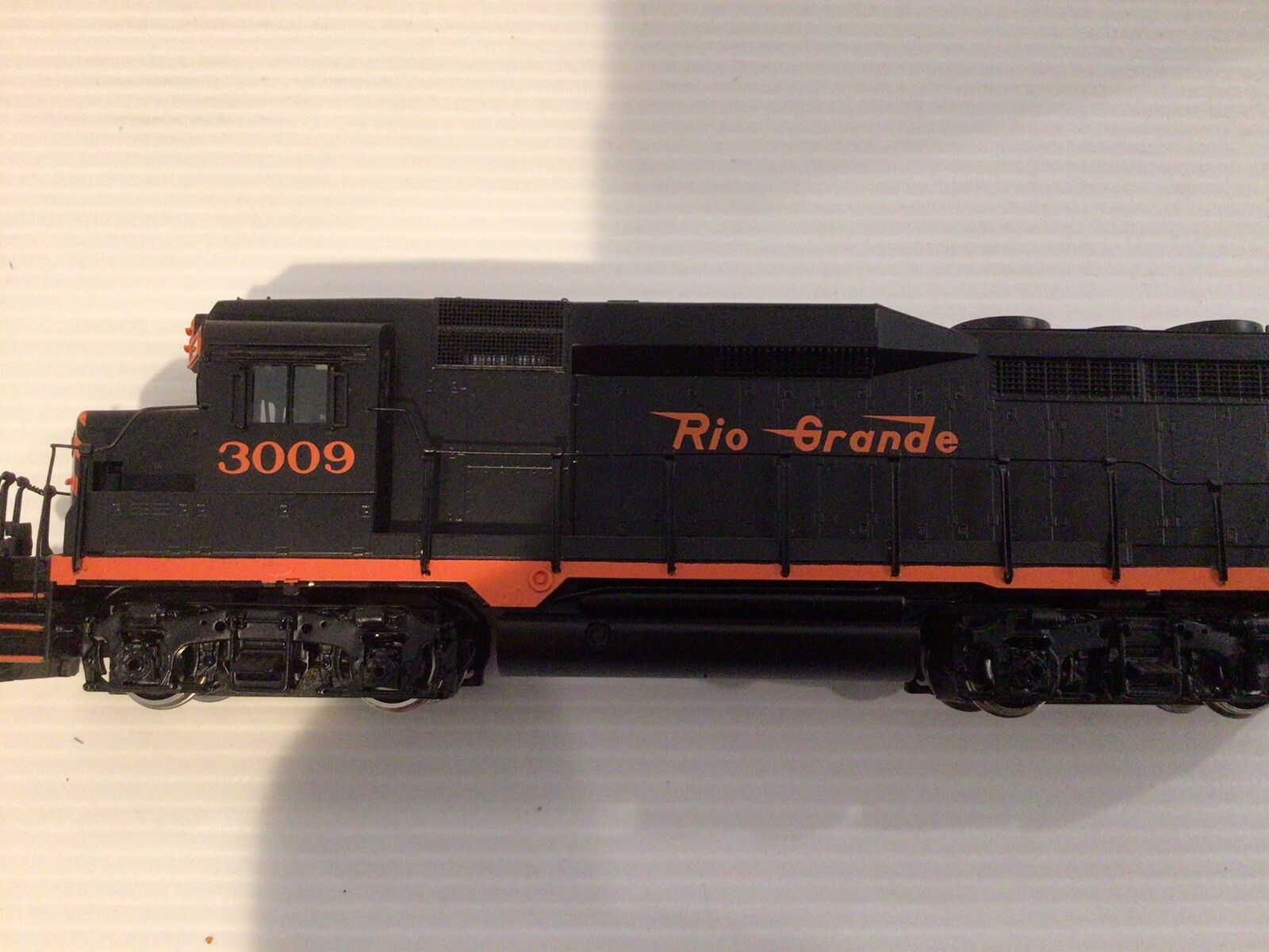ho scale challenger imports brass