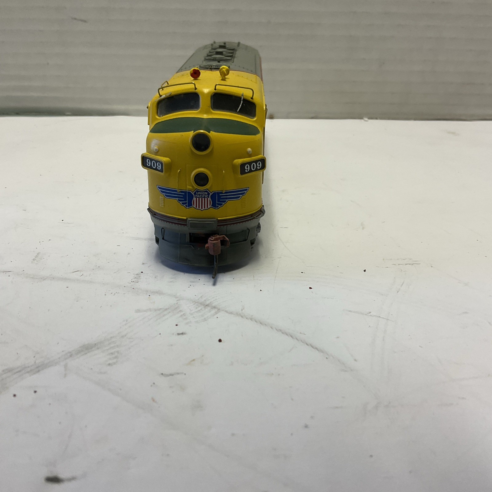 STEWART / KATO # 909 Union Pacific F7A Powered Locomotive HO Scale Tested