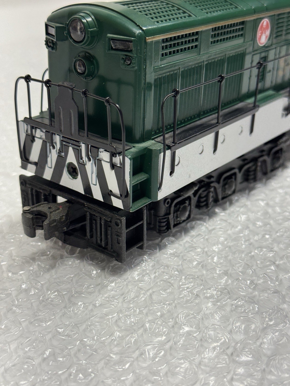 Lionel Train Deisel Engine 6-18301 Southern Fairbanks Morse