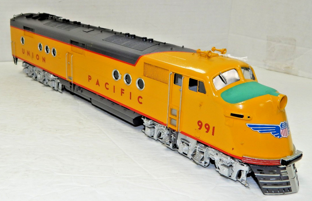 Overland – O – Brass Union Pacific EMD E3 A+B Set Previously Owned Excellent