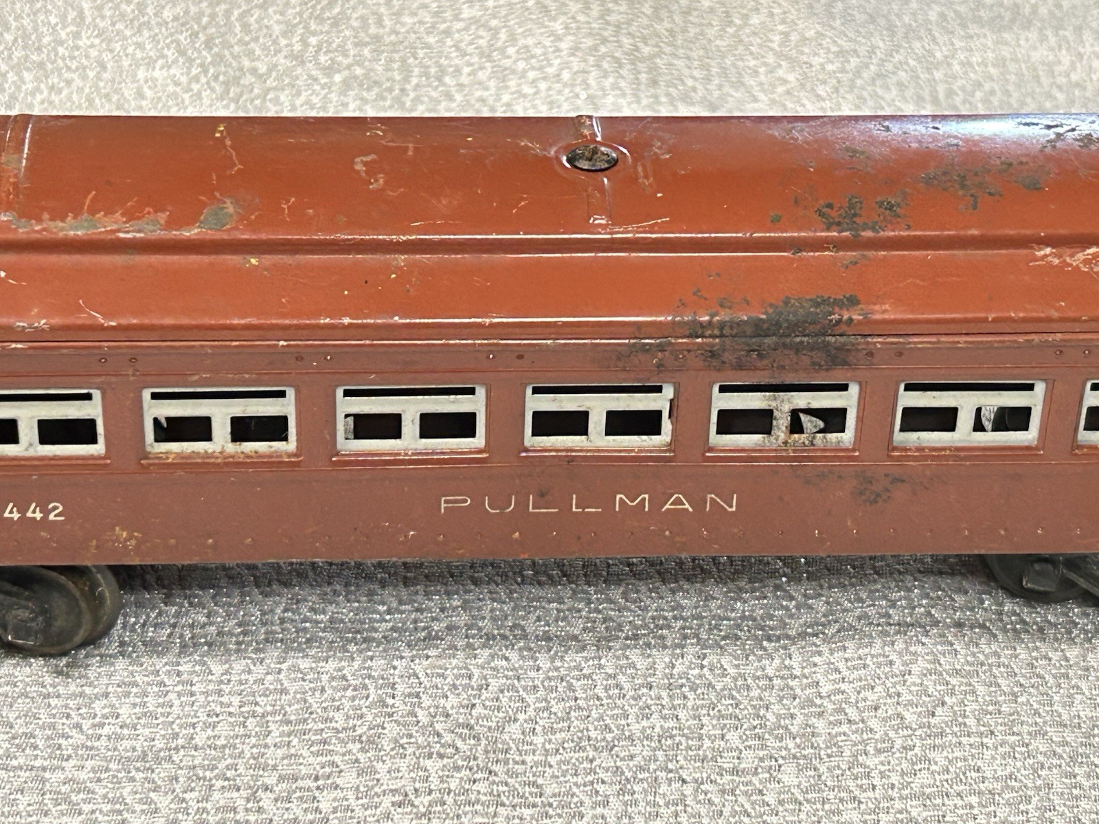 Vintage Lionel Train Pullman 2442 Lighted Passenger Car