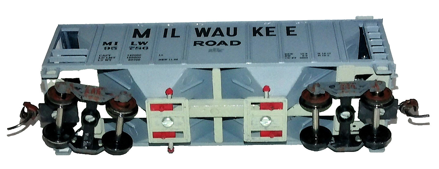 Roundhouse HO Scale Milwaukee Road 2-Bay Covered Hopper Car (95786)