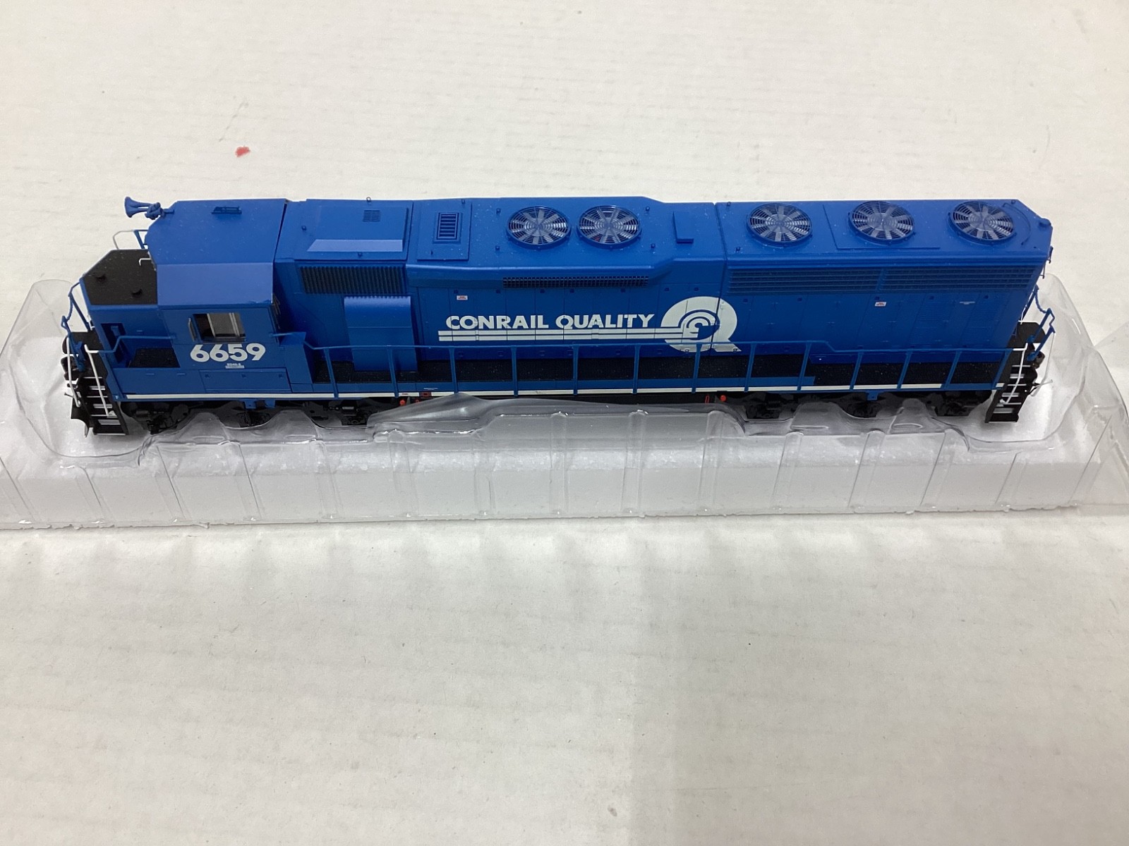 Athearn Genesis #G86188 HO scale “Conrail” SD45-2 with DCC & Sound Rd. #6659