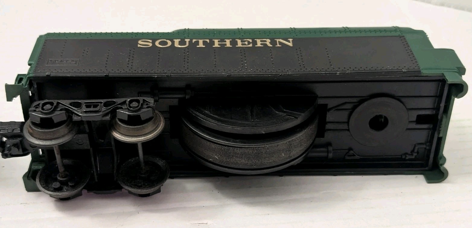 READ Lionel 8302 Vintage Southern Express Locomotive Train Set of 2 O Gauge