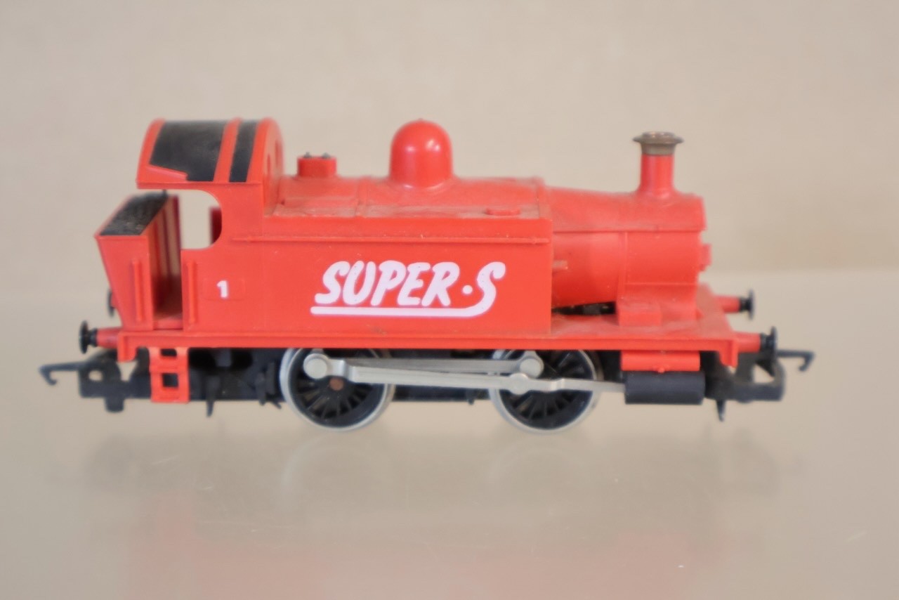 HORNBY 0-4-0 SUPER S HOLDEN CLASS 101 INDUSTRIAL TANK LOCOMOTIVE 1 om