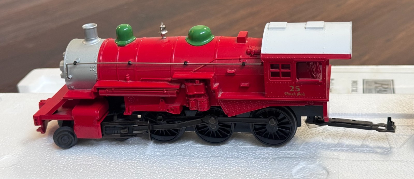 M.T.H. RailKing 4-6-0 Steam Engine &Tender Christmas Express O Gauge #30-4207-1E