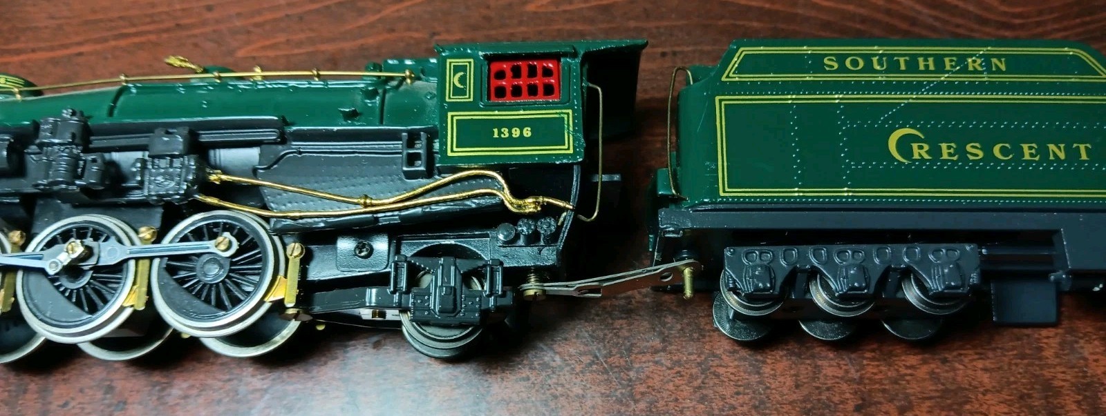 HO Southern Crescent Limited #1396 Steam Locomotive Franklin Mint