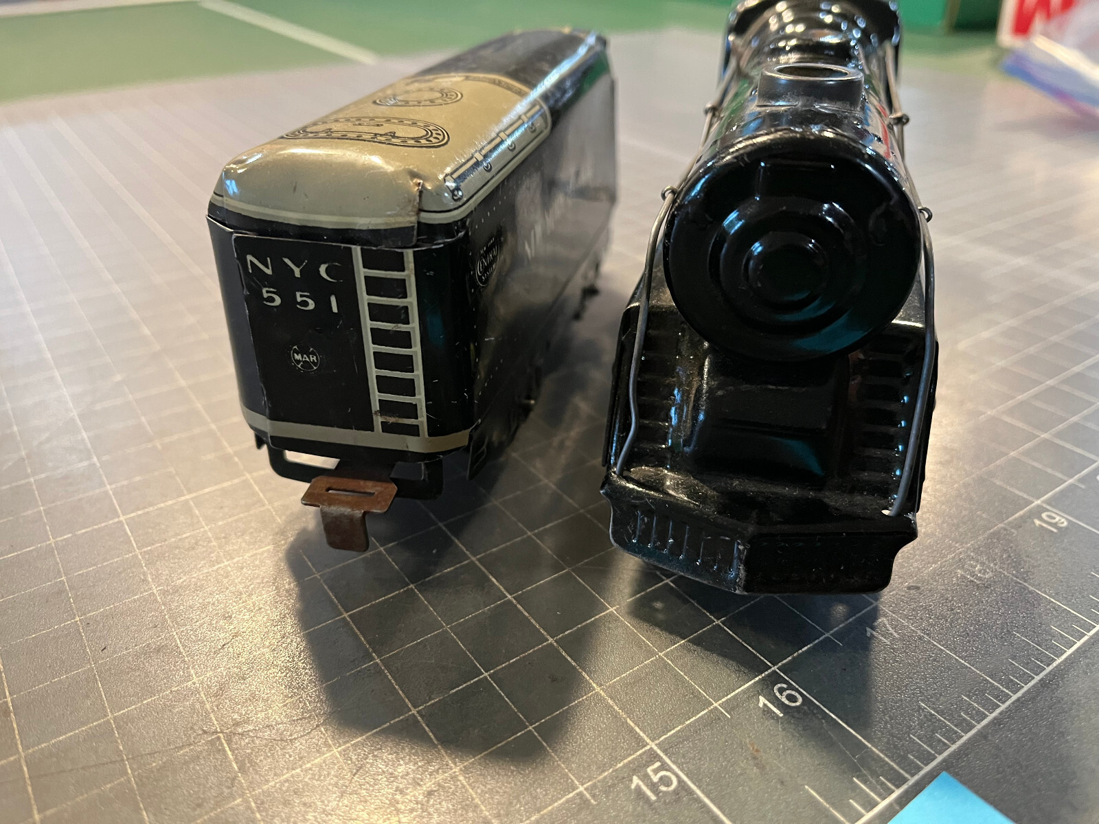 Marx Train 591 VERY NICE Black Locomotive Windup w/Bell & NYC Tender RUNS Lot J