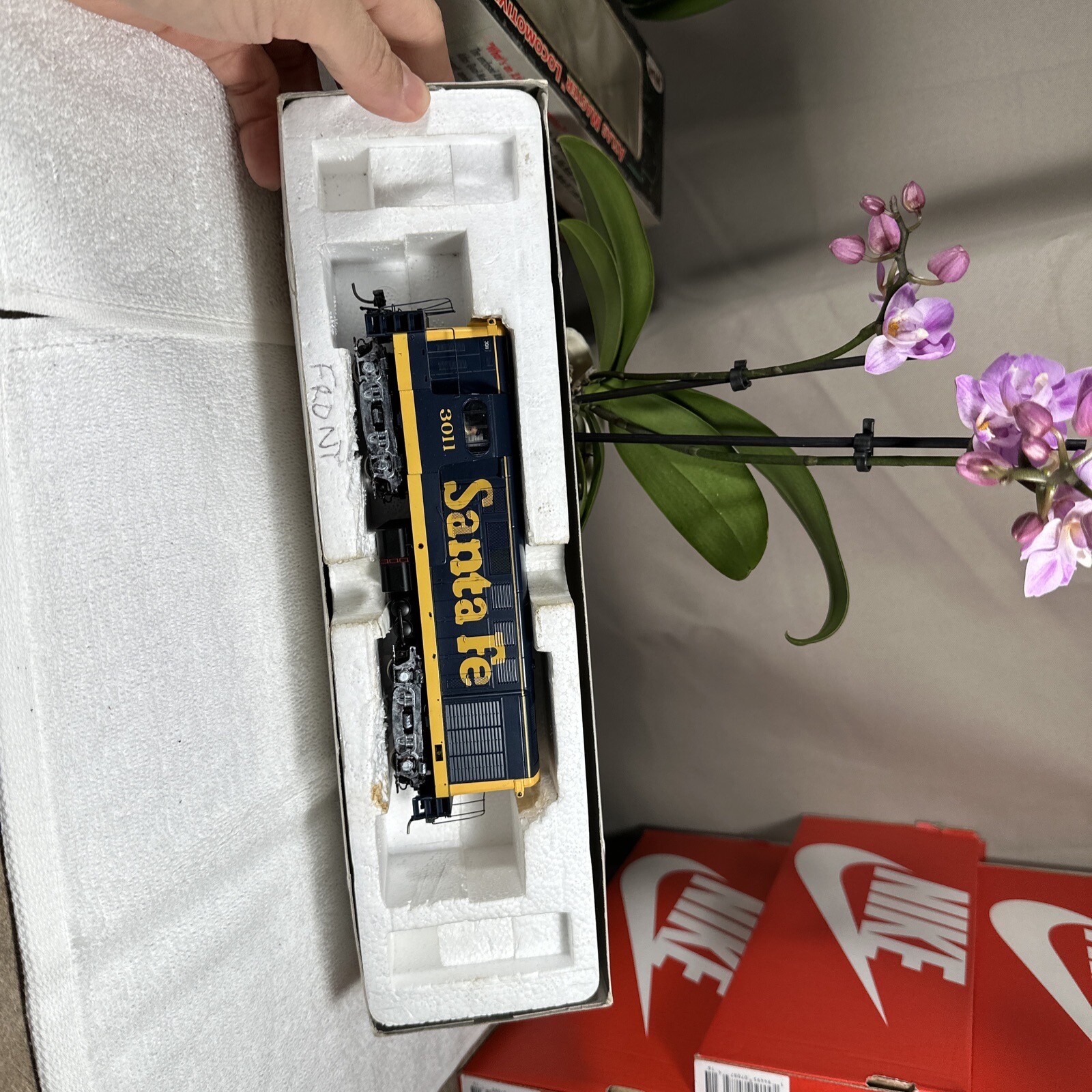 ATLAS MASTER HO SCALE 9555 H16-44 SANTA FE Locomotive #3011 RARE +Box+Manual