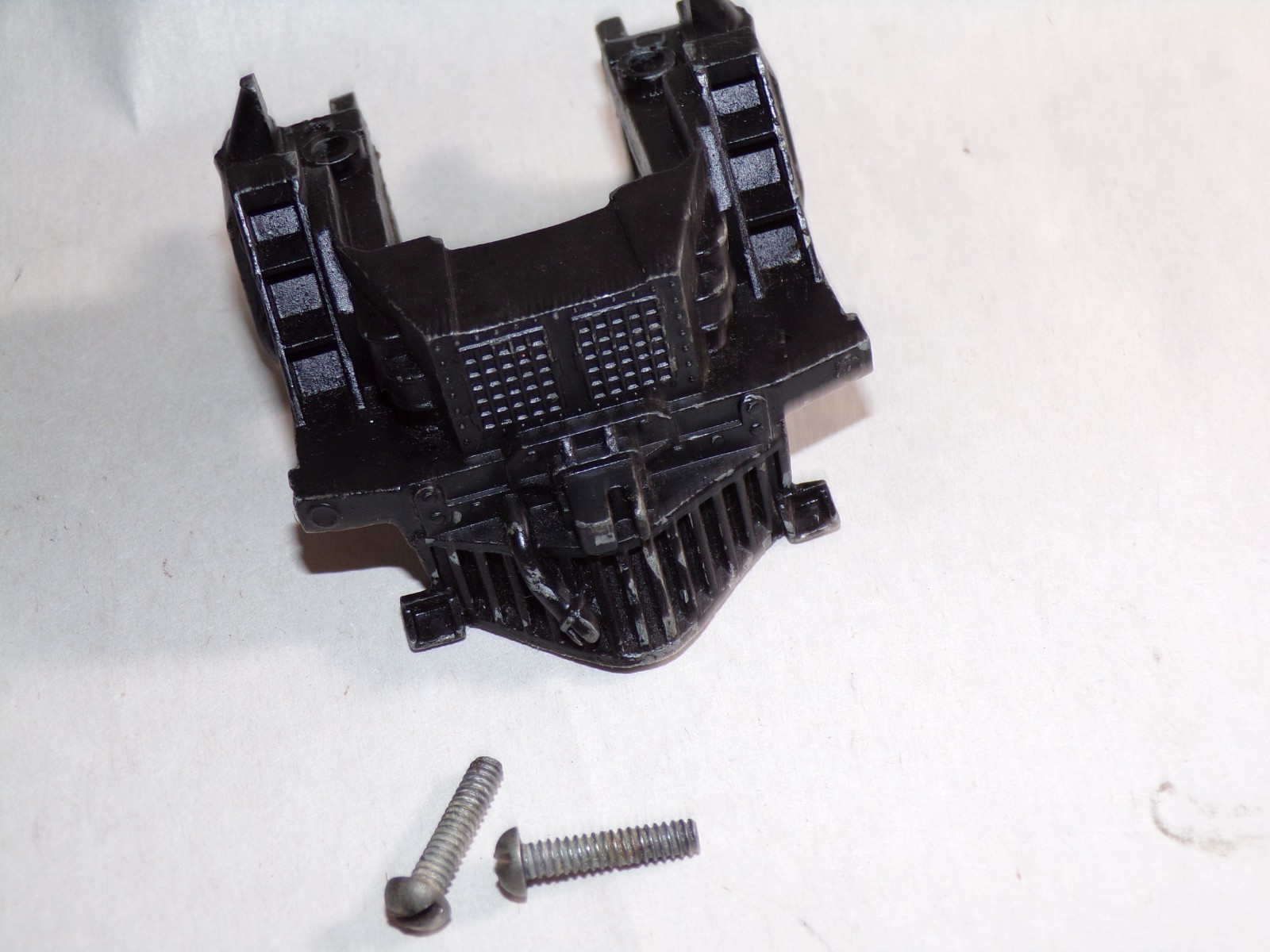 Lionel Original Vintage 2018 Steam Engine steam chest cowcatcher nice