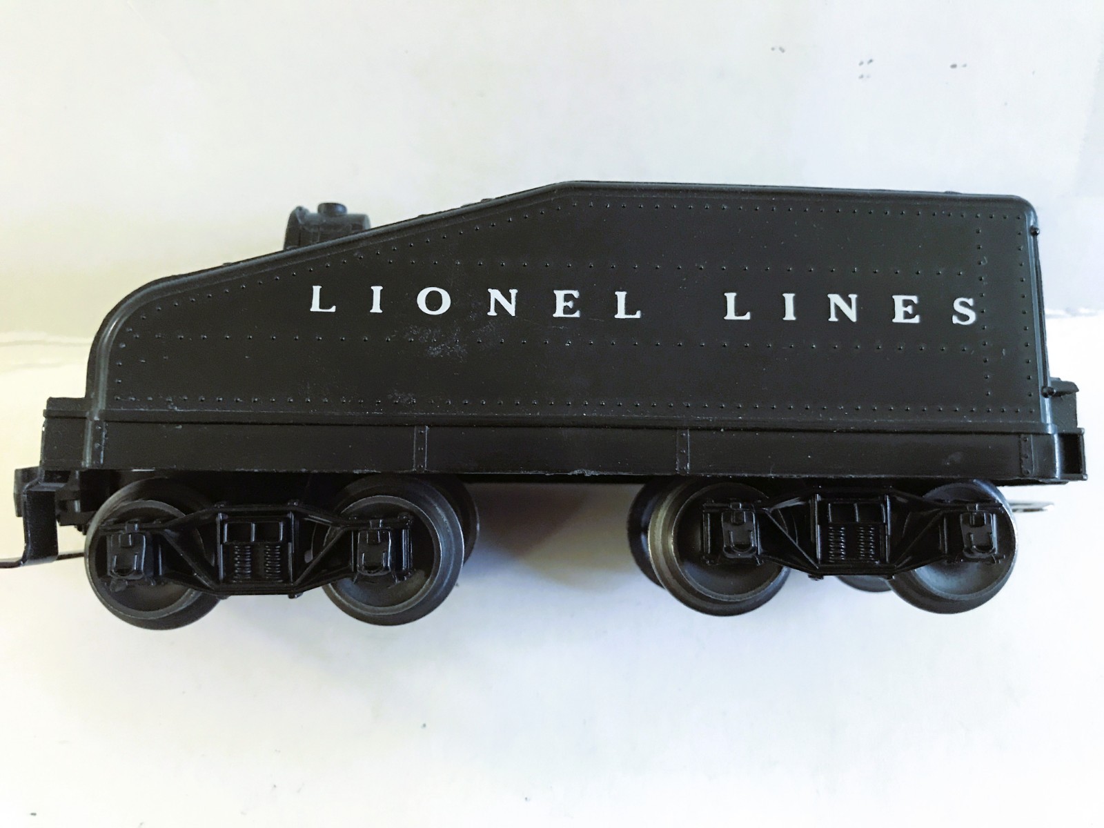 Locomotive Lionel 8302 with Sloped Tender