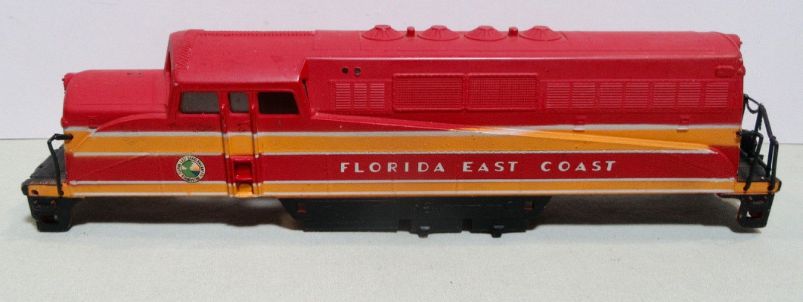 Florida East Coast Railway HO Scale Locomotive Shell Only ( Unbranded )