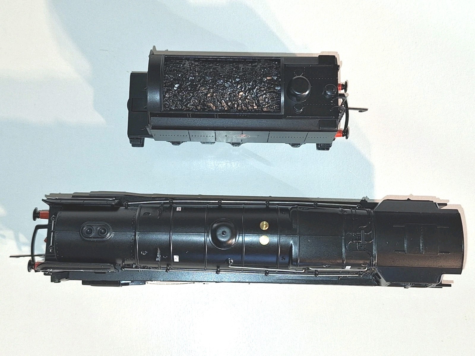 Hornby R2016 BR 9F Loco #92001. New Old Stock. Mint Cond. Boxed. 2 Rail DC. OO
