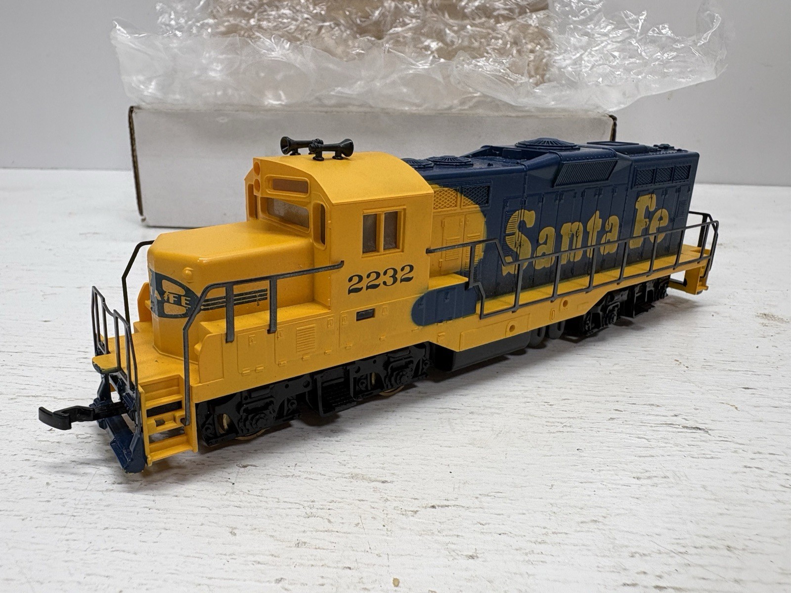 Vintage Cox Santa Fe 2232 Diesel Locomotive HO Scale Model Train