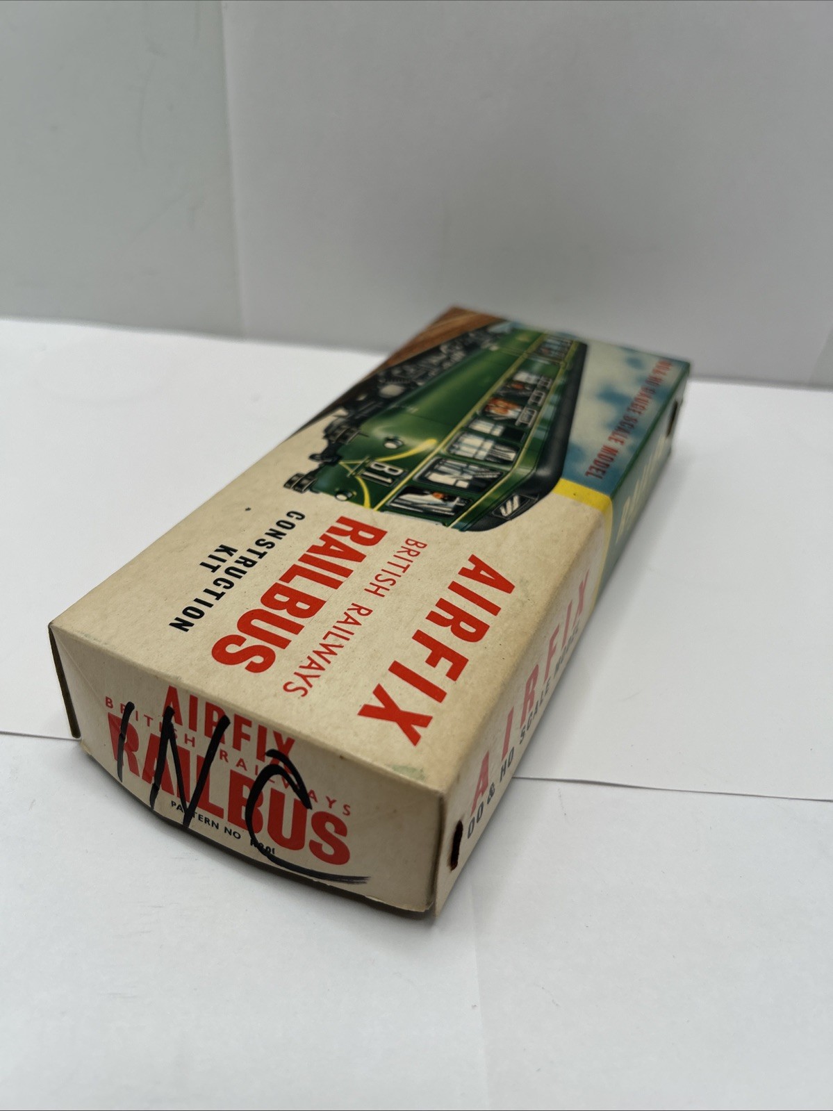 AIRFIX OO/HO B.R. RAILBUS for Parts only