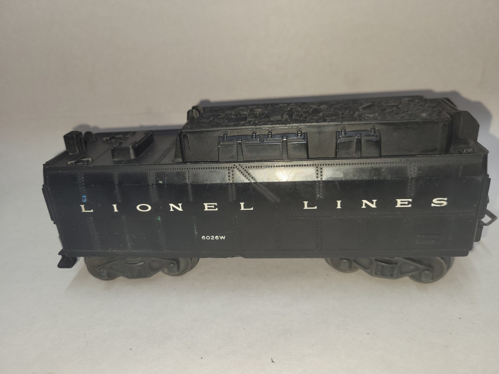 Post war Lionel 2018 Steam 2-6-4 Locomotive w/6026W Whistle Tender Runs Well!