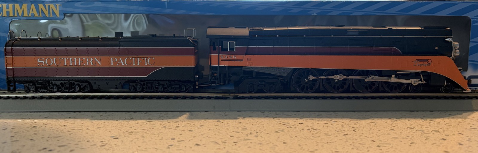 Bachmann Southern Pacific Daylight No 4446 (Billboard Lettering) Class GS4 4-8-4