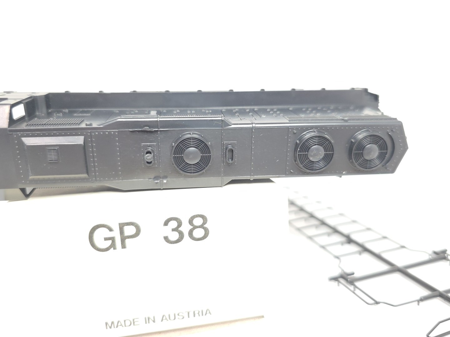 Shell Only* Atlas HO Scale GP38 Diesel Locomotive Undecorated LN Austria Roco(7)