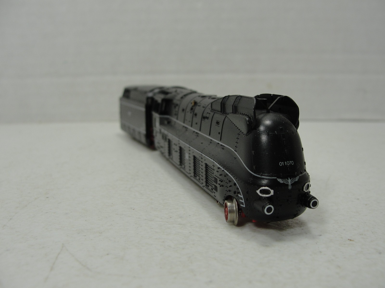 Vintage N Scale Fleischmann 7172 Streamline Steam Locomotive / Runs