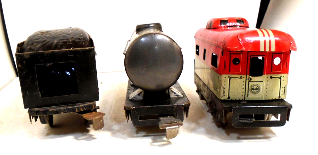 THREE VINTAGE MARX TIN 4 WHEEL rolling stock assortment – SA H