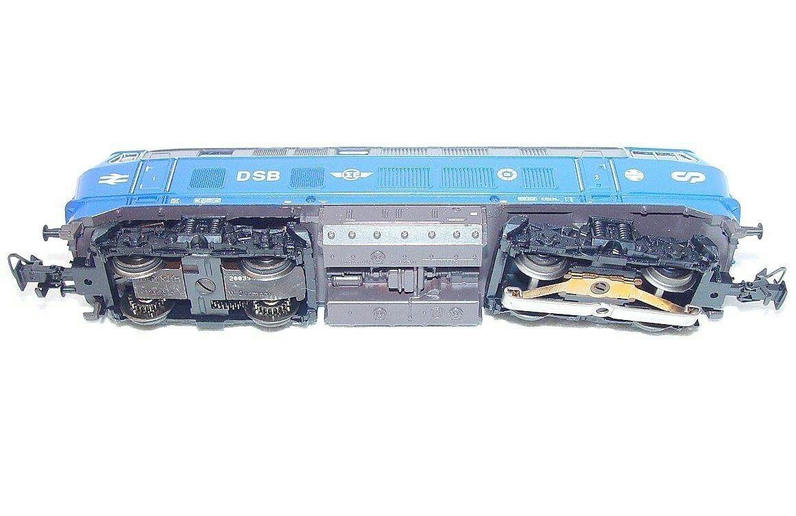 Marklin AC HO 1:87 German DB BR-216 “EUROPA 1993” LOCOMOTIVE & FULL 12 WAGON SET