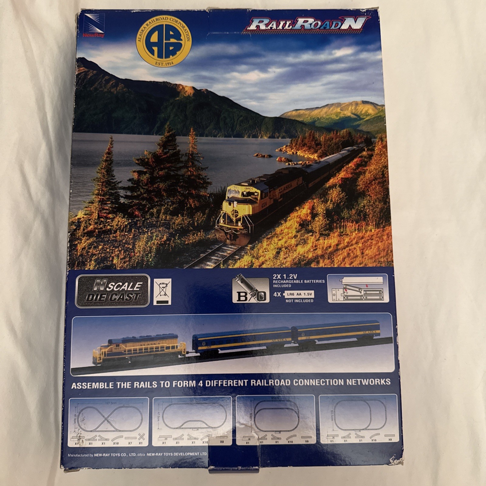 Vintage Rare UNION PACIFIC – Rail Road N NewRay : C44-9W Locomotive + Tracks