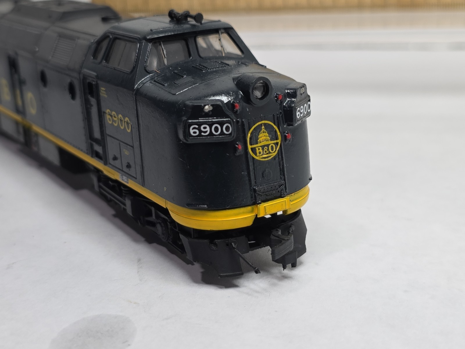 Rivarossi HO Scale Dummy Custom Paint B&O 6900 KM ML 4000 Diesel Locomotive