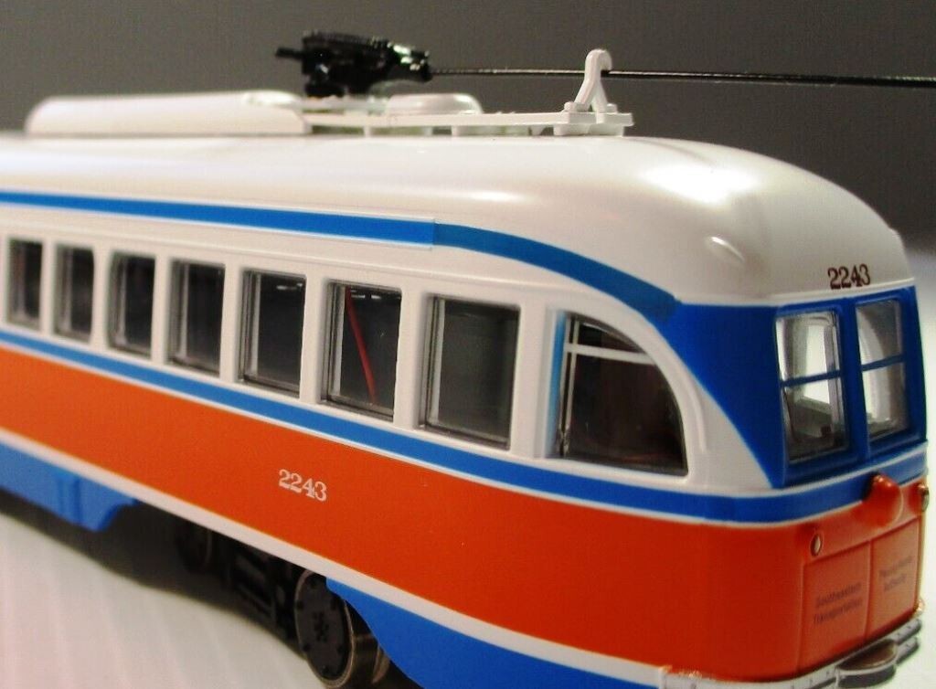 Bowser HO Scale, PCC Car, Philadelphia (SEPTA) Car #2243 Gulf Oil Scheme.