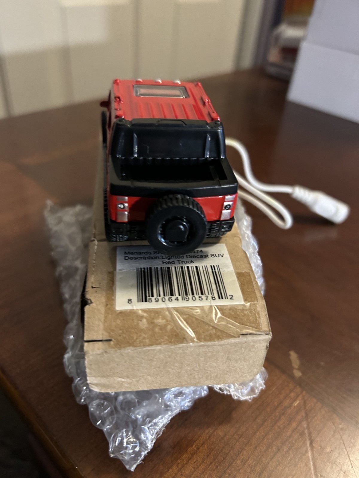 NEW MIB Menards O Gauge 1/48 scale Lighted Red Hummer SUV SOLD OUT of Production
