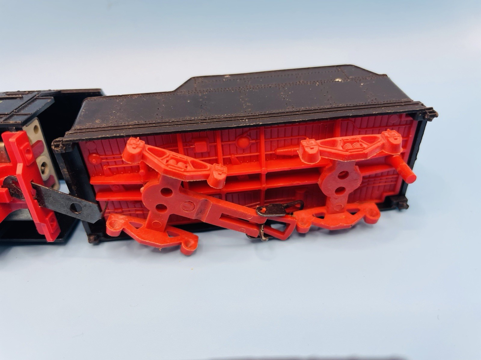 2x HO Gauge 0-4-0 Steam Locomotives + Tender (PIKO, SNCF) Untested / Parts Only
